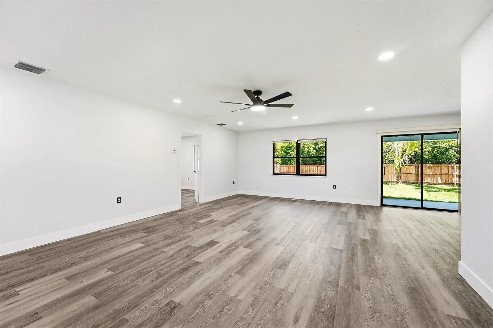 6007 Fort Pierce Boulevard, Fort Pierce FL 34951 photo 4