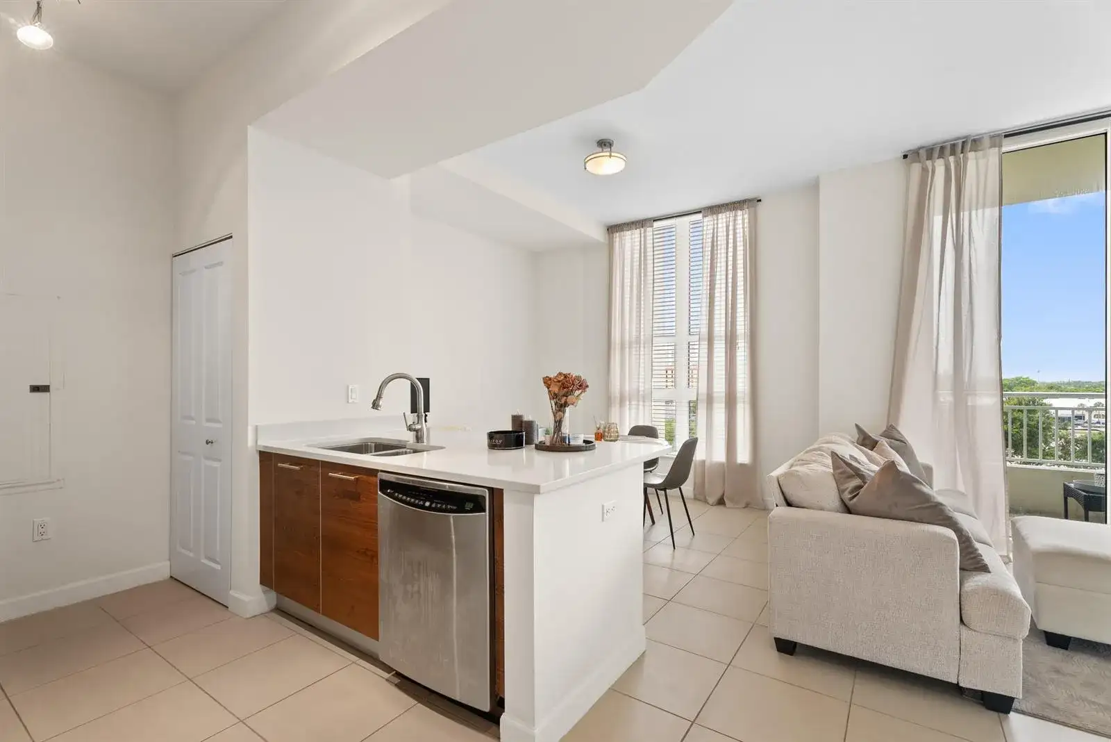 480 Hibiscus Street # 535, West Palm Beach FL 33401 photo 2