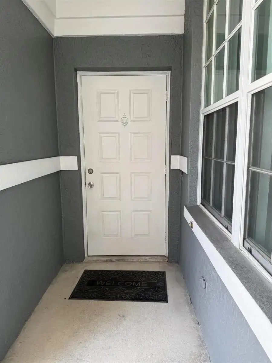 3829 Schoolhouse Rd Road E # 3, Fort Myers FL 33916