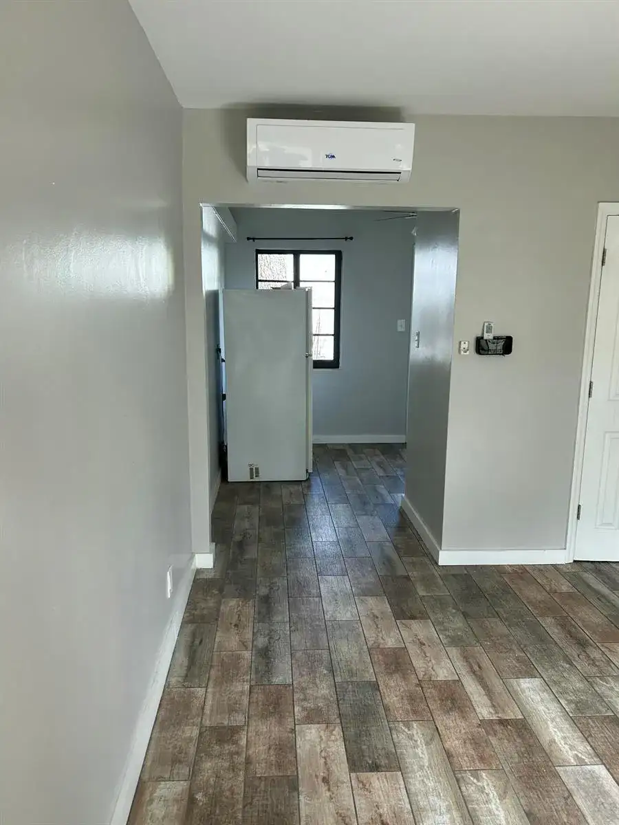 214 S Palmway, FL 33460 photo 5