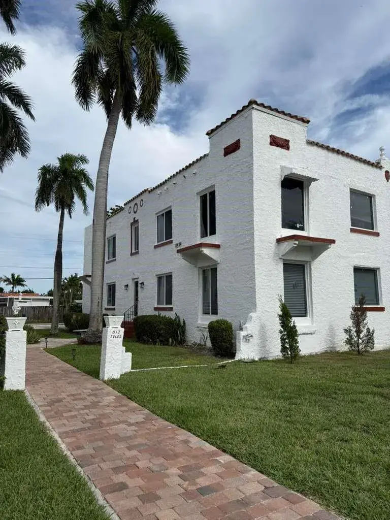 817 Tyler Street # 8, Hollywood FL 33019