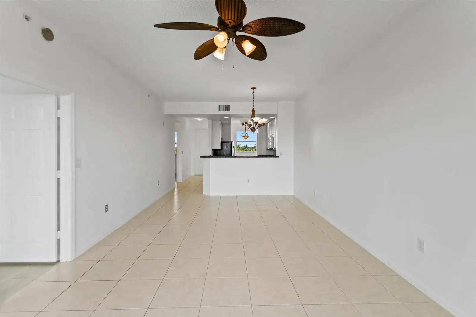 27 Royal Palm Way # 503, Boca Raton FL 33432 photo 2