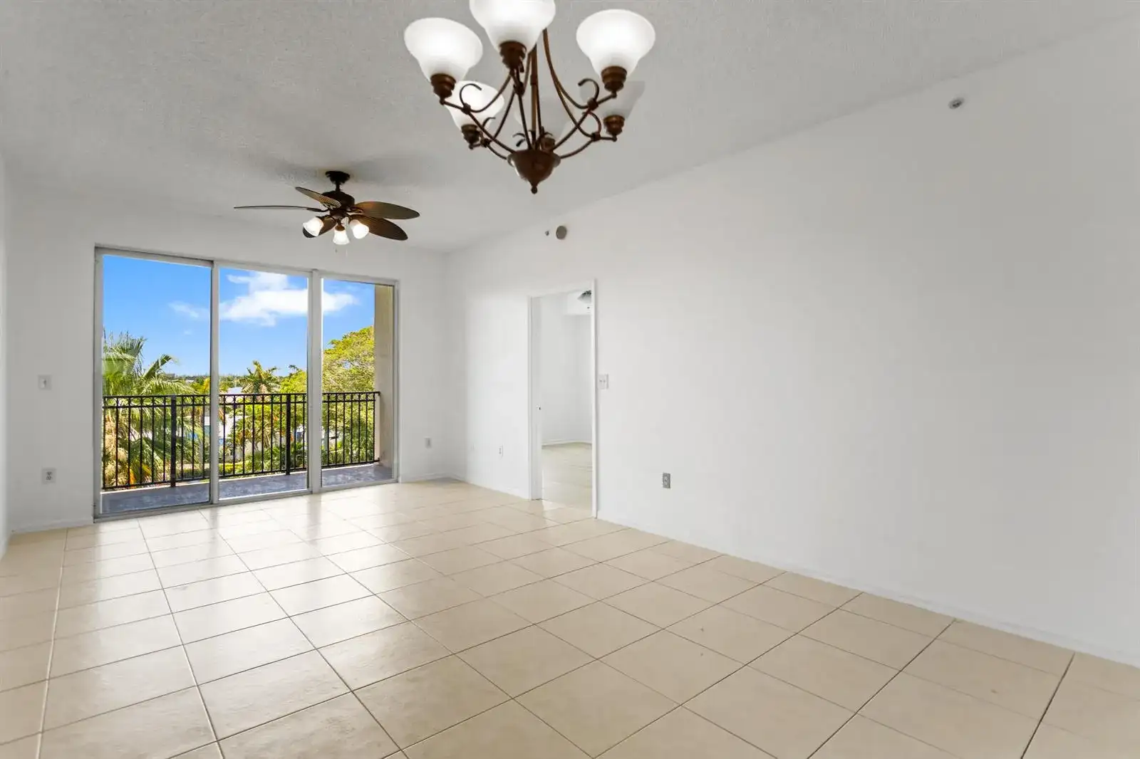 27 Royal Palm Way # 503, Boca Raton FL 33432 photo 4
