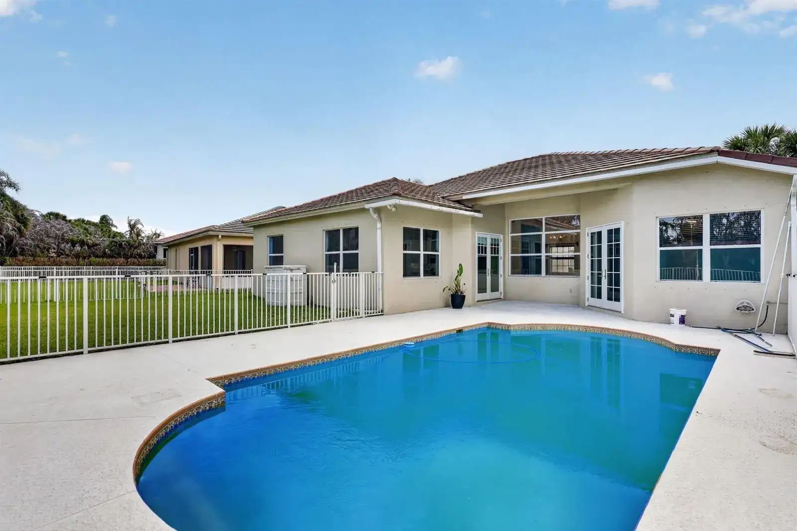 505 SW Lake Manatee Way, Port St. Lucie FL 34986 photo 3