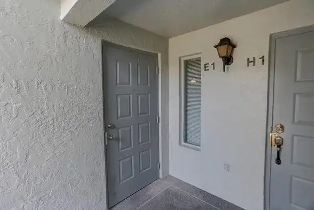 1010 Green Pine Boulevard # E1, West Palm Beach FL 33409 photo 4