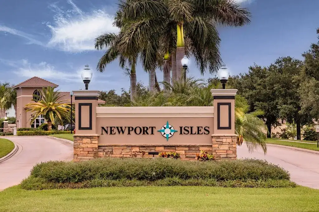 2165 SW Newport Isles Boulevard, Port St. Lucie FL 34953 photo 2
