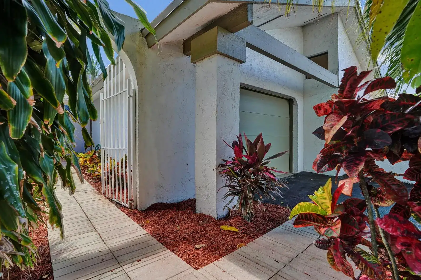 820 NW 21st Way # 820, Delray Beach FL 33445 photo 2