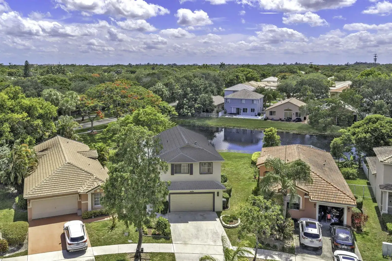 6511 Pelican Terrace, Coconut Creek FL 33073 photo 2