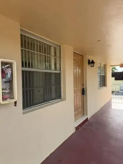 3651 SW 60th Terrace # 3, Davie FL 33314