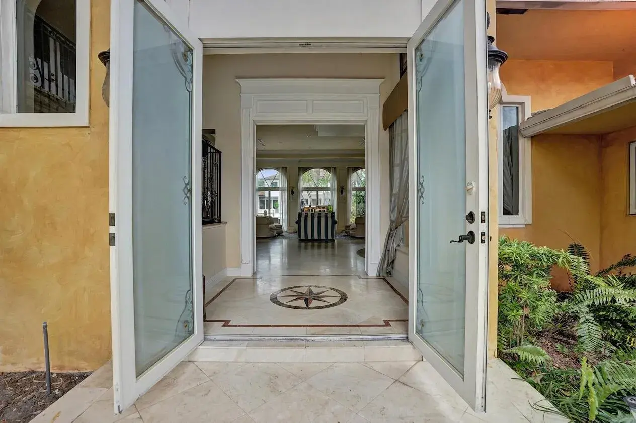 449 Isle Of Palms Drive, Fort Lauderdale FL 33301