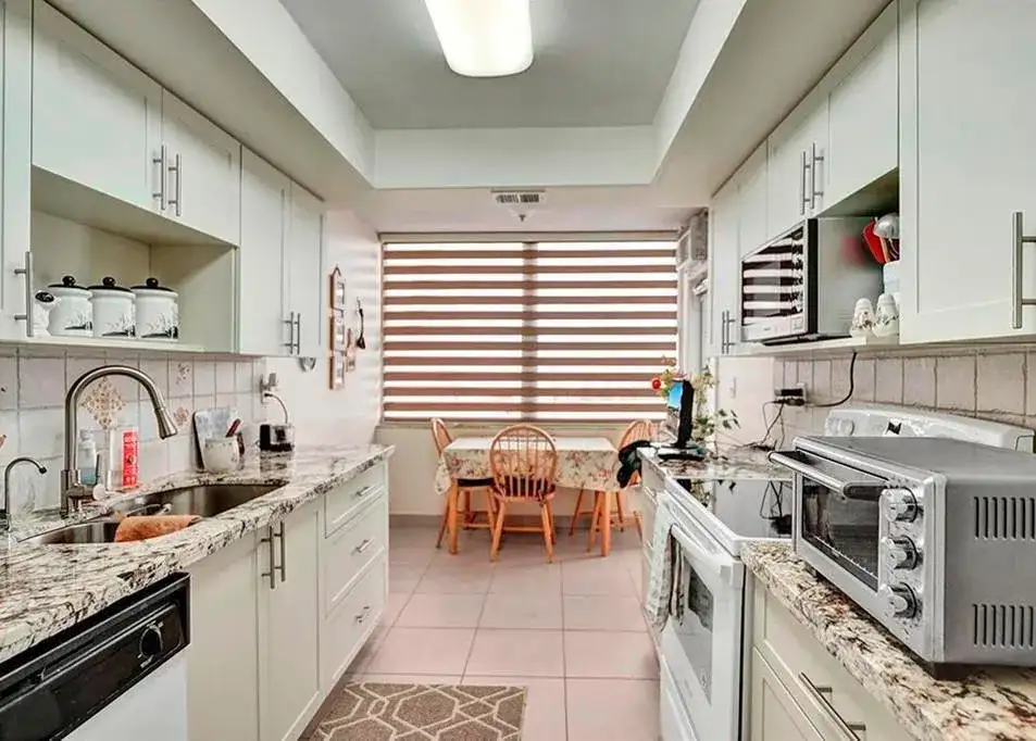 18031 Biscayne Boulevard # 1004, Aventura FL 33160 photo 2