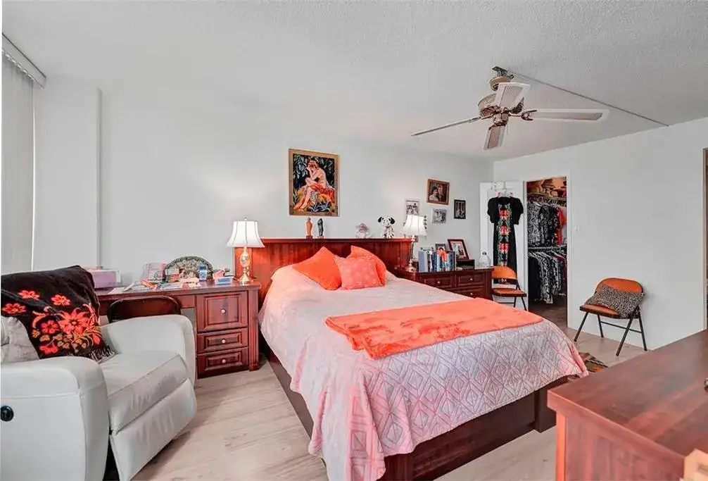 18031 Biscayne Boulevard # 1004, Aventura FL 33160 photo 3
