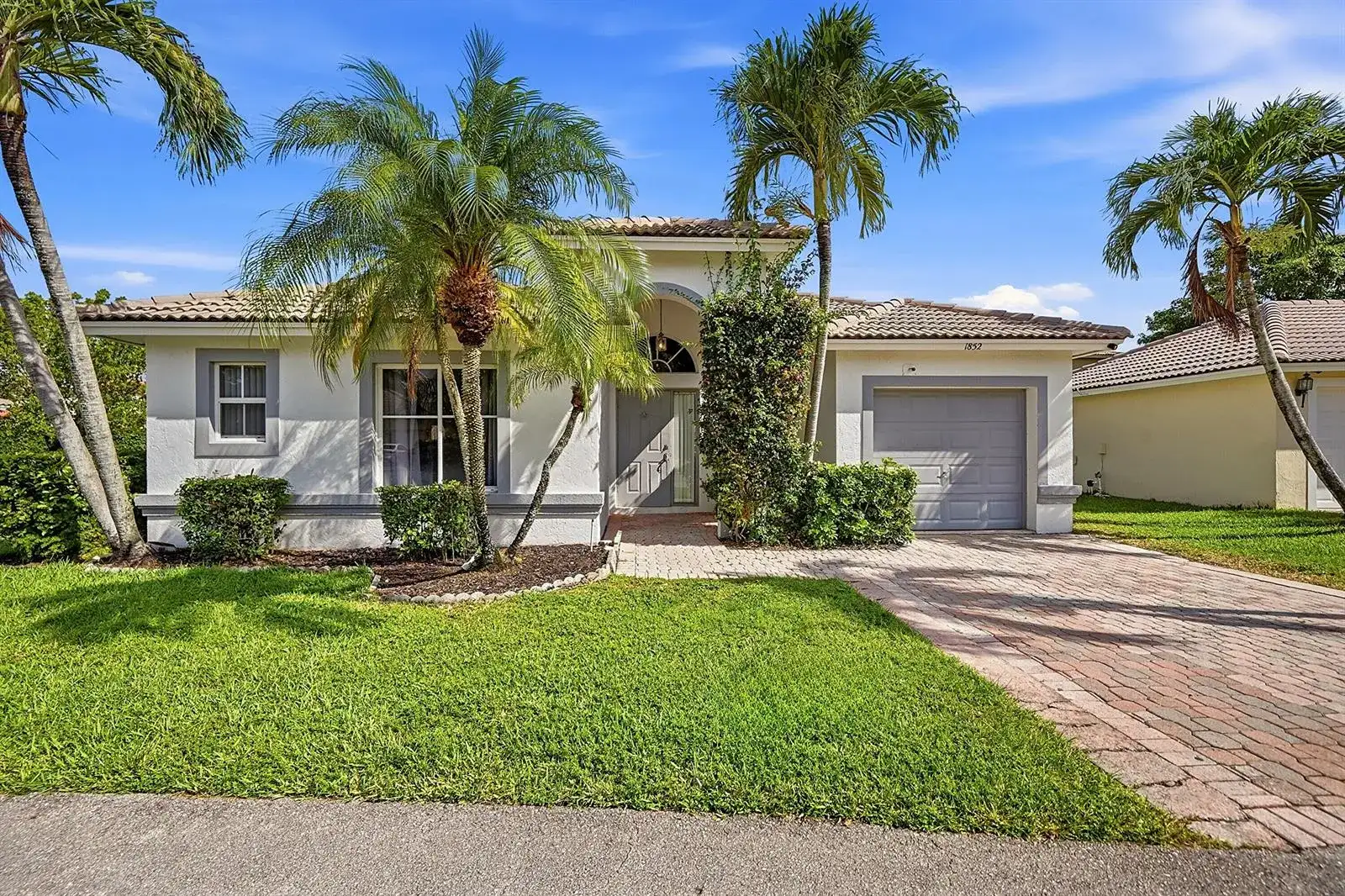 1852 Capeside Circle, Wellington FL 33414 photo 2