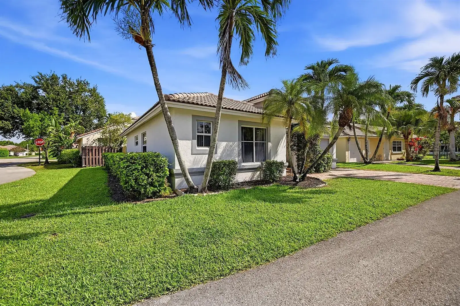 1852 Capeside Circle, Wellington FL 33414 photo 3