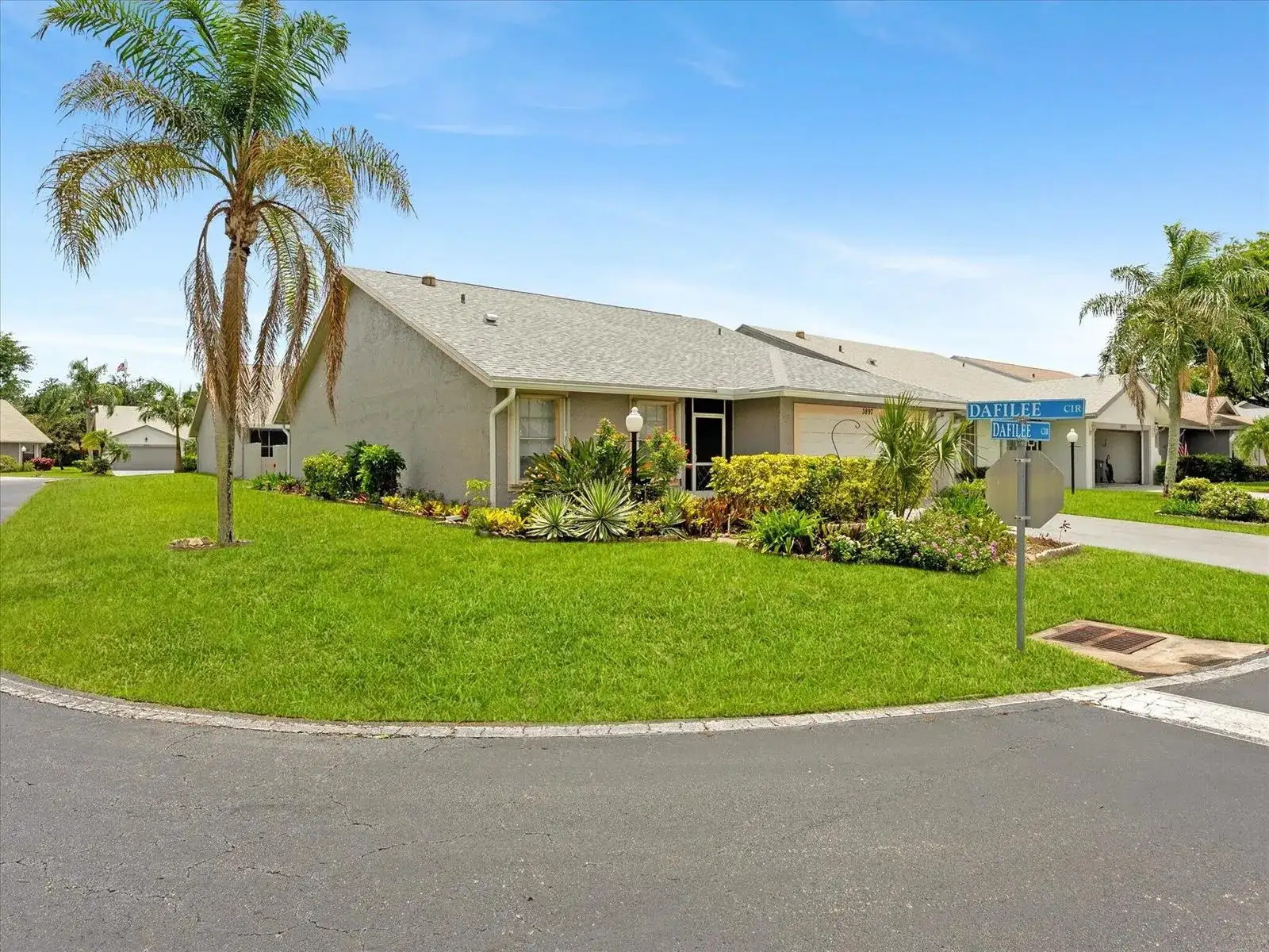 3897 Dafilee Circle, West Palm Beach FL 33417 photo 3