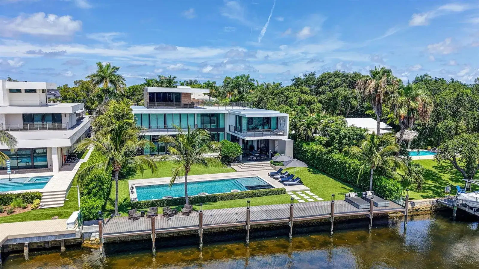 1529 Middle River Drive, Fort Lauderdale FL 33304 photo 2