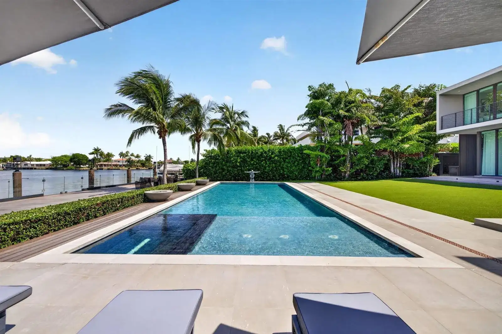 1529 Middle River Drive, Fort Lauderdale FL 33304 photo 3
