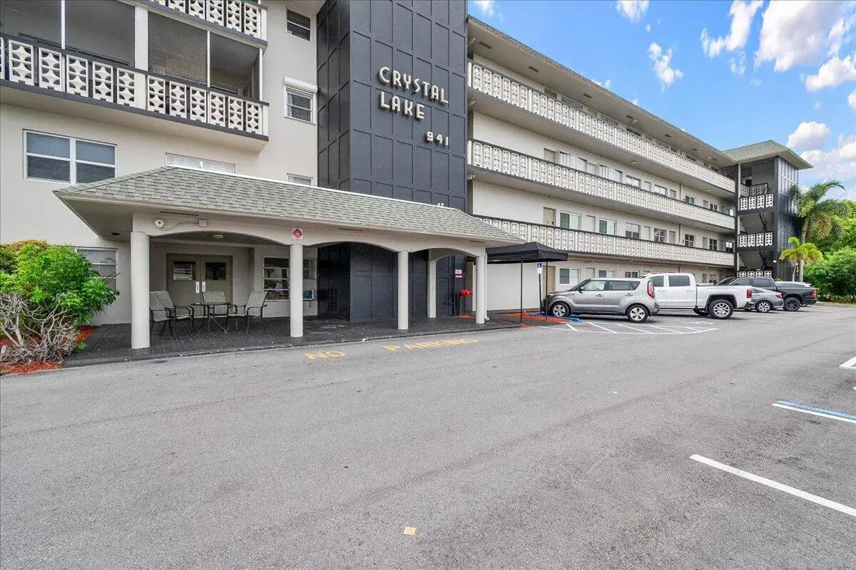 941 Crystal Lake Drive # 402, Deerfield Beach FL 33064