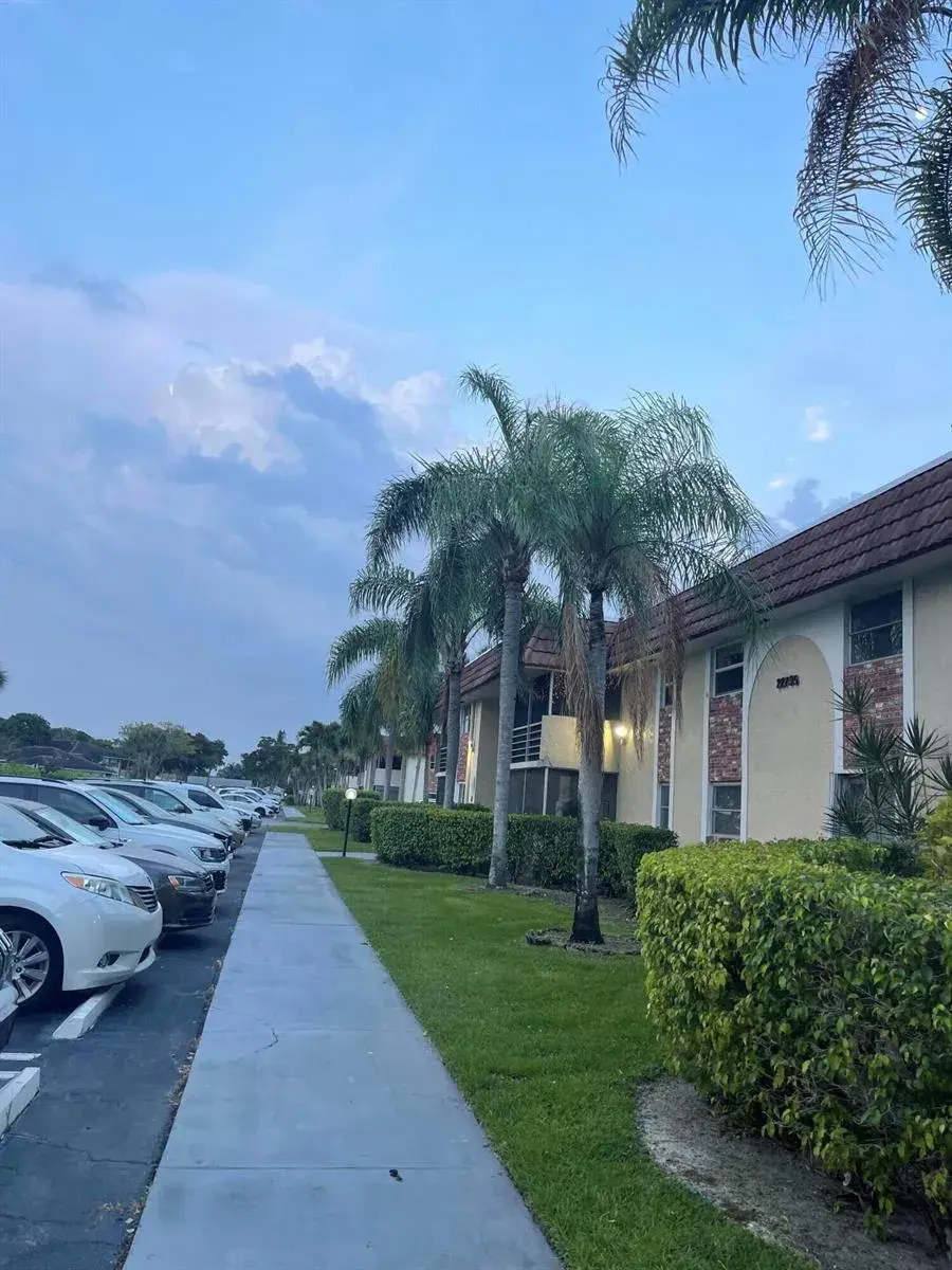 22735 SW 66th Avenue # 207, Boca Raton FL 33428