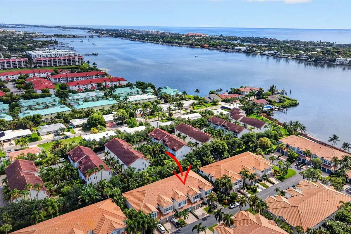 124 Las Brisas Circle, Hypoluxo FL 33462