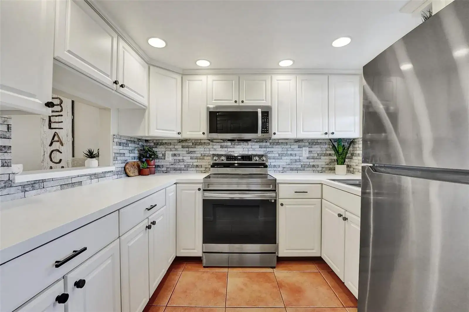 6570 Royal Palm Boulevard # 210j, Margate FL 33063 photo 2