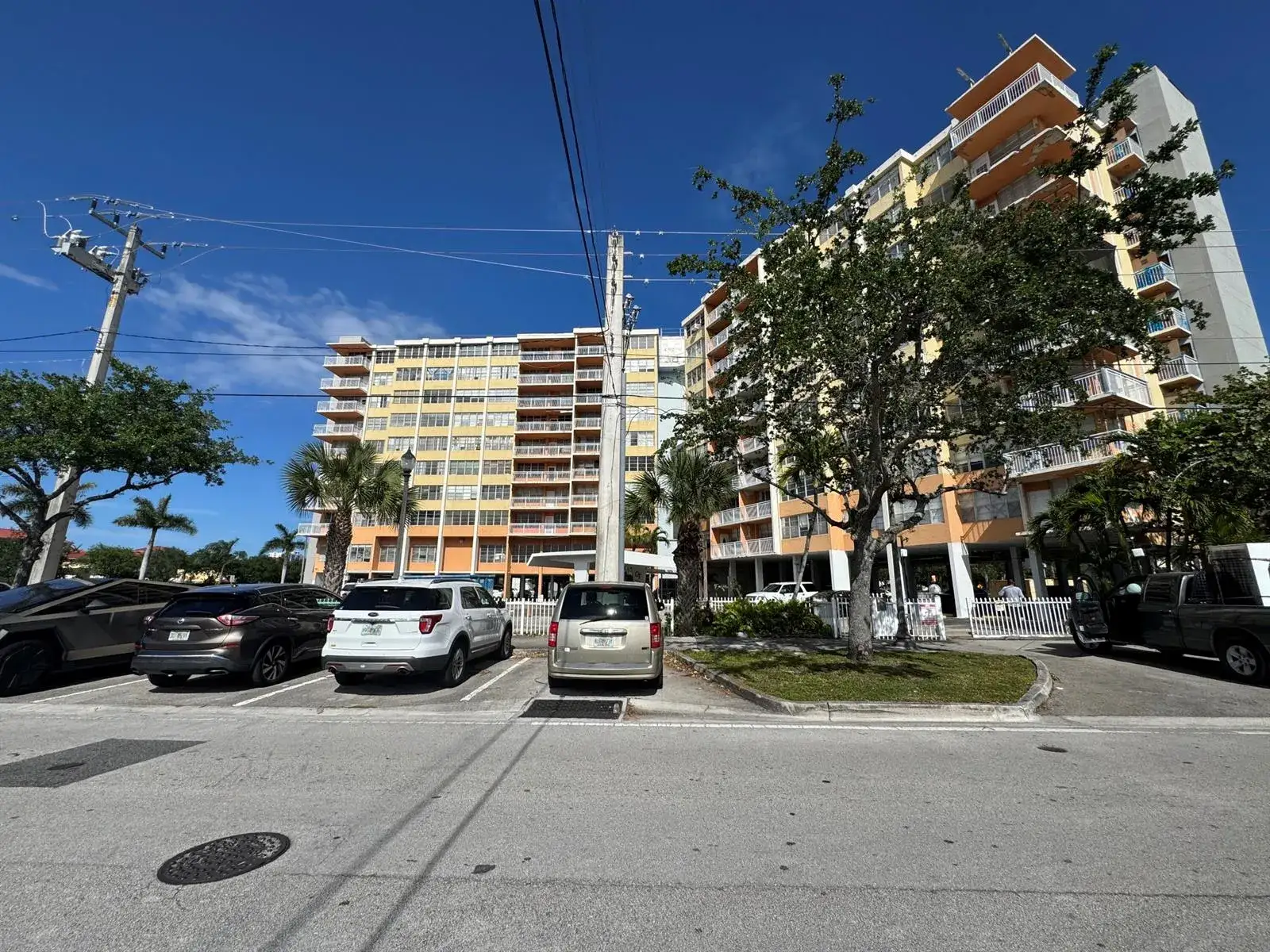 2025 NE 164th Street # 601, North Miami Beach FL 33162