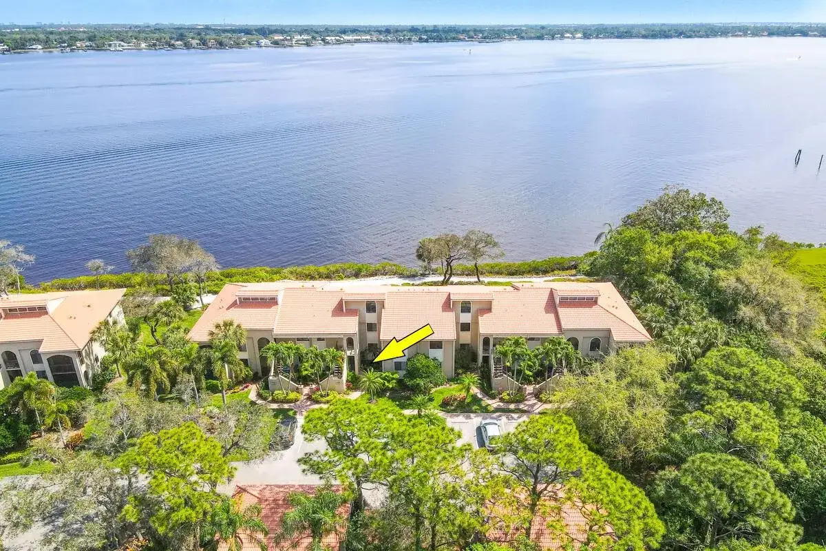 2570 NW Seagrass Drive # 3a, Palm City FL 34990