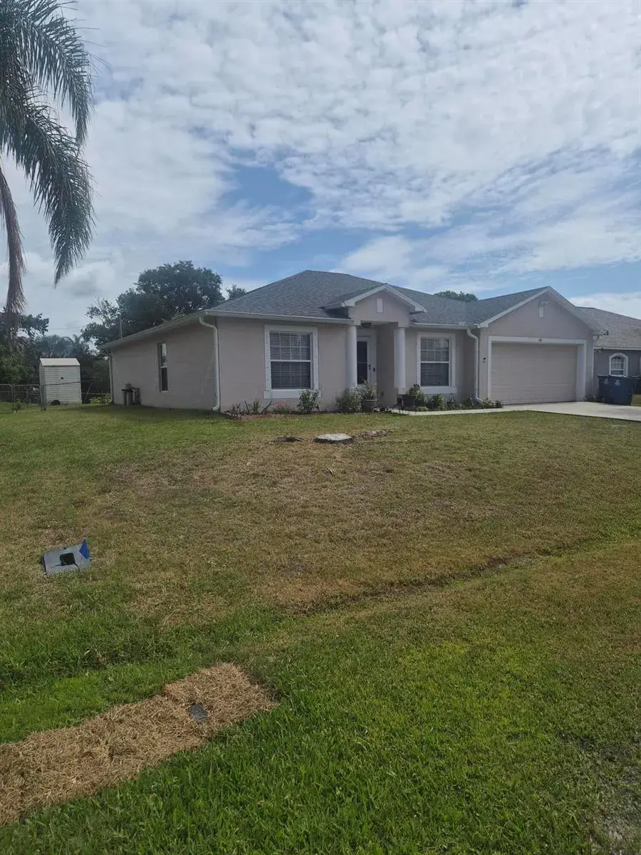 681 NW Thuringer St Street NW, Palm Bay FL 32907