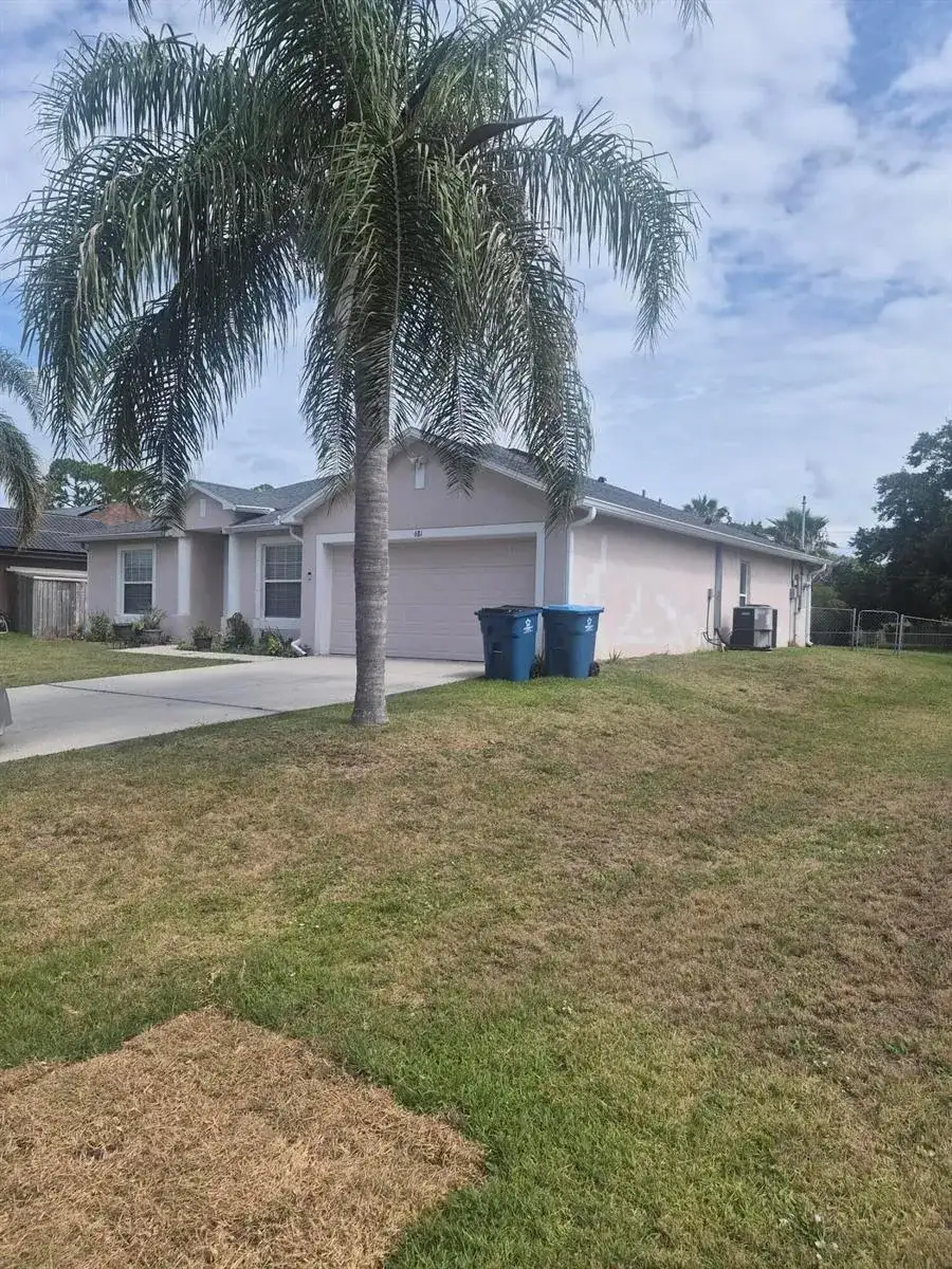681 NW Thuringer St Street NW, Palm Bay FL 32907 photo 2