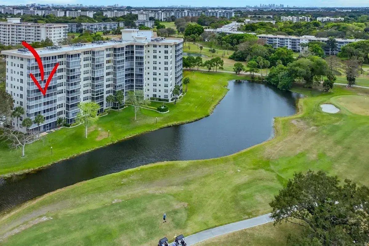 3507 Oaks Way # 501, Pompano Beach FL 33069
