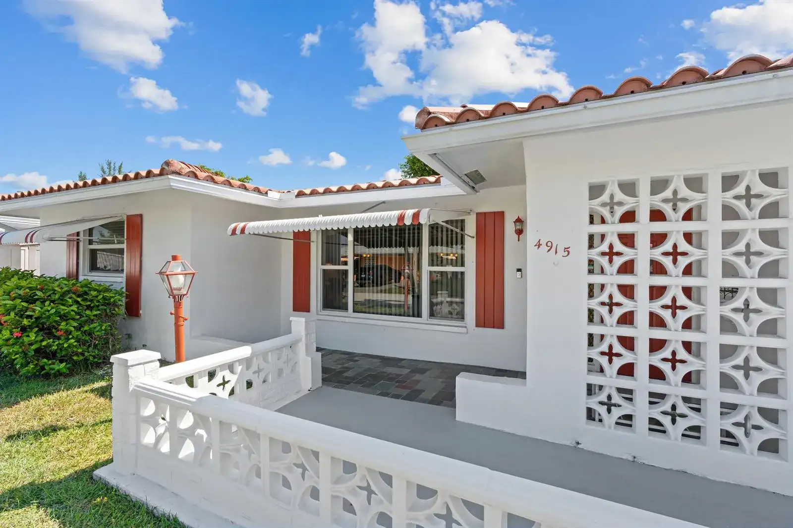 4915 NW 51st Avenue NW, Tamarac FL 33319 photo 4