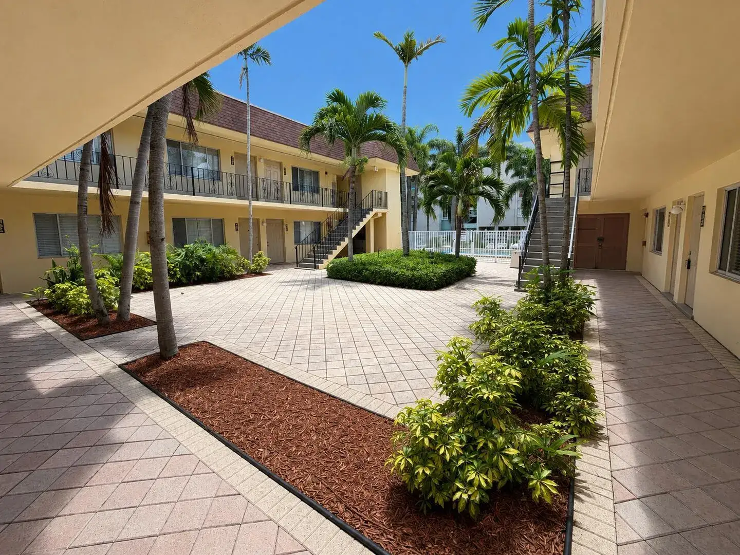 515 S Sequoia Drive # 105, West Palm Beach FL 33409