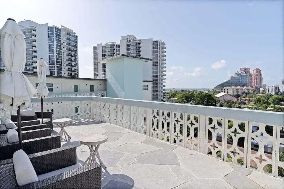 3250 NE 28th Street Unit 302, Fort Lauderdale FL 33308 photo 3