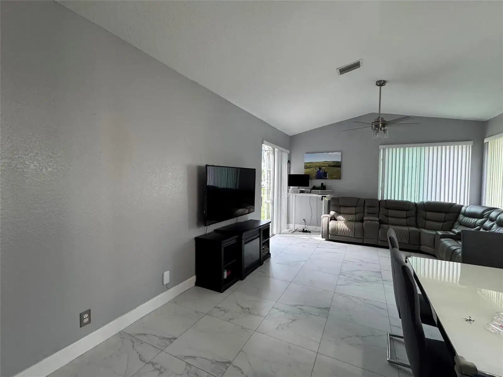 1102 SW 158th Avenue, Pembroke Pines FL 33027 photo 5