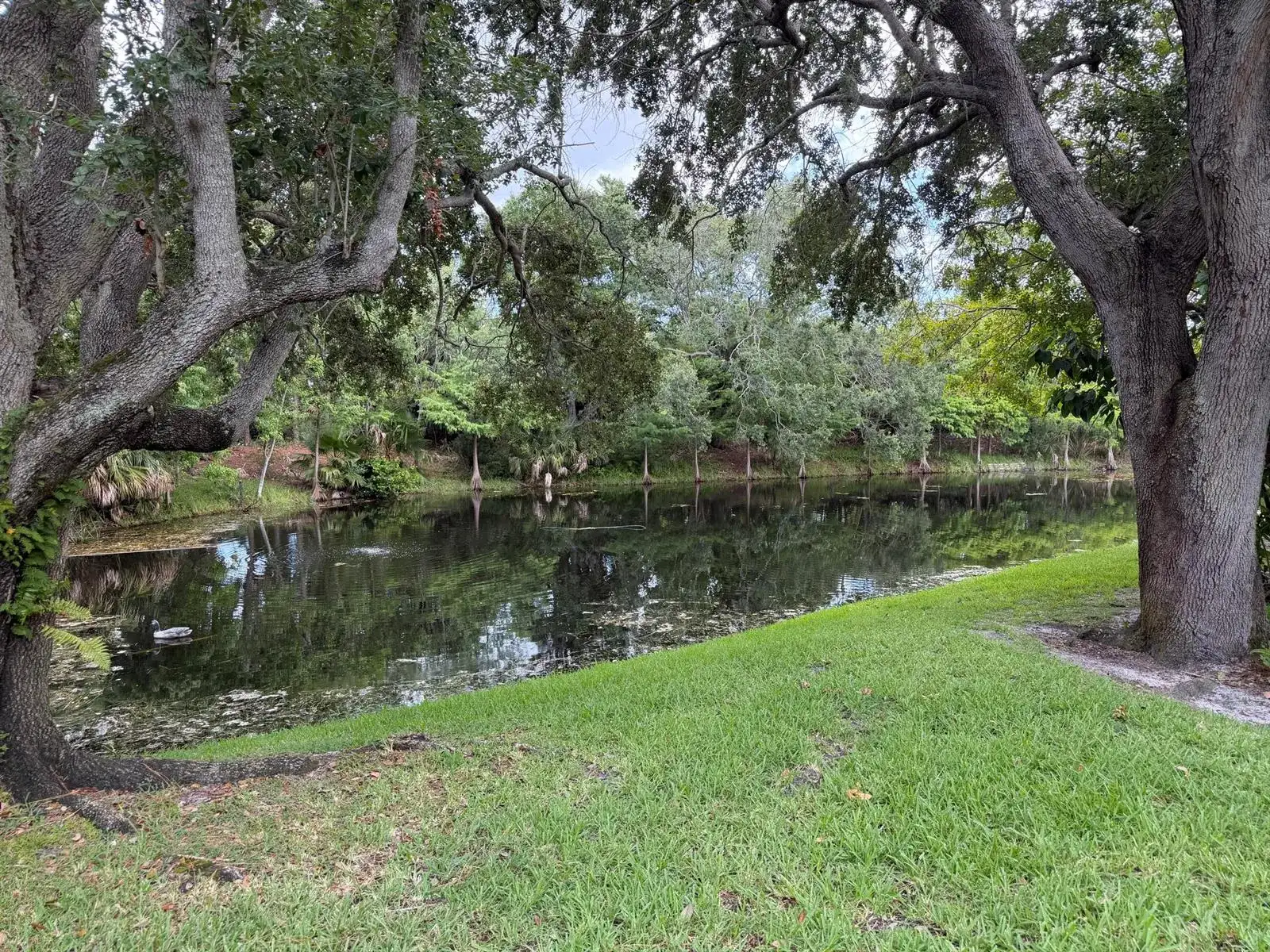212 Harbour Pointe Way, FL 33413 photo 3