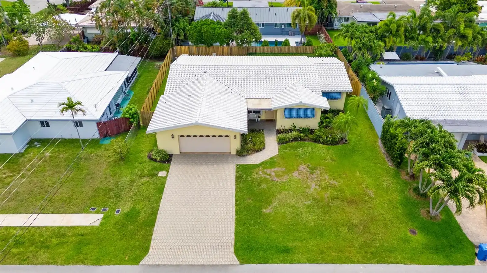 4240 NE 19th Avenue, Oakland Park FL 33308