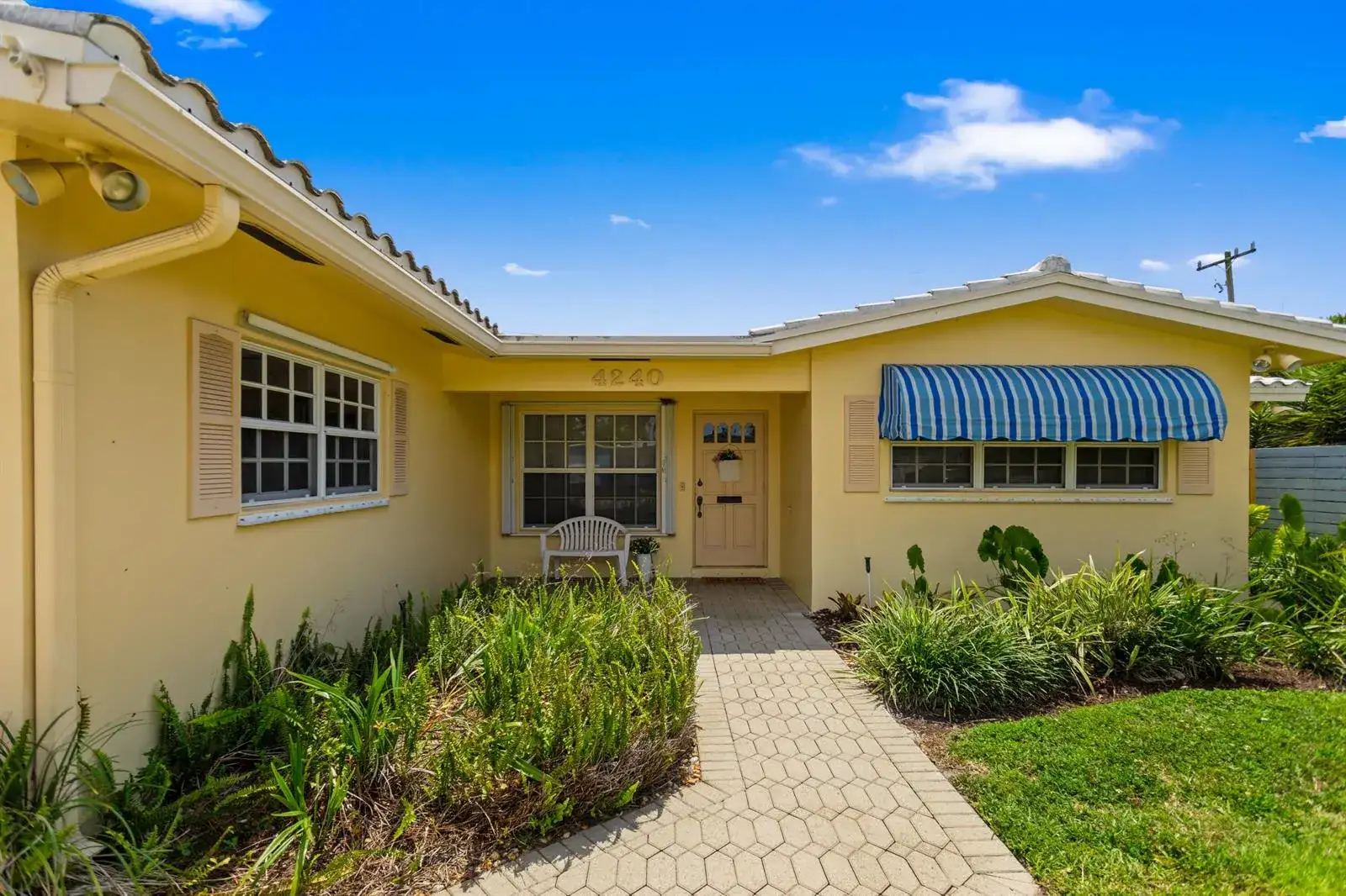 4240 NE 19th Avenue, Oakland Park FL 33308 photo 4