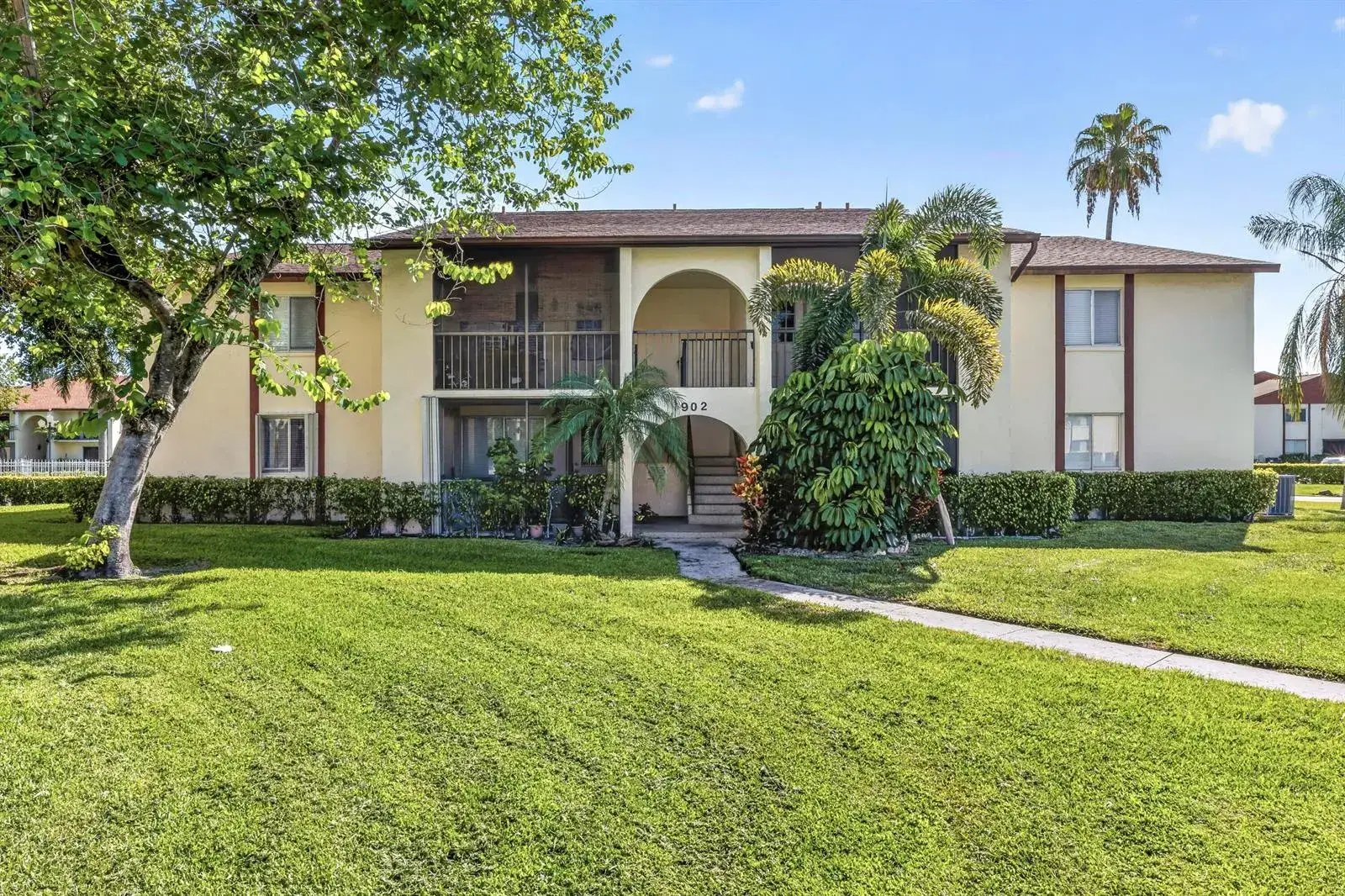 4999 Sable Pine Circle # D2, West Palm Beach FL 33417