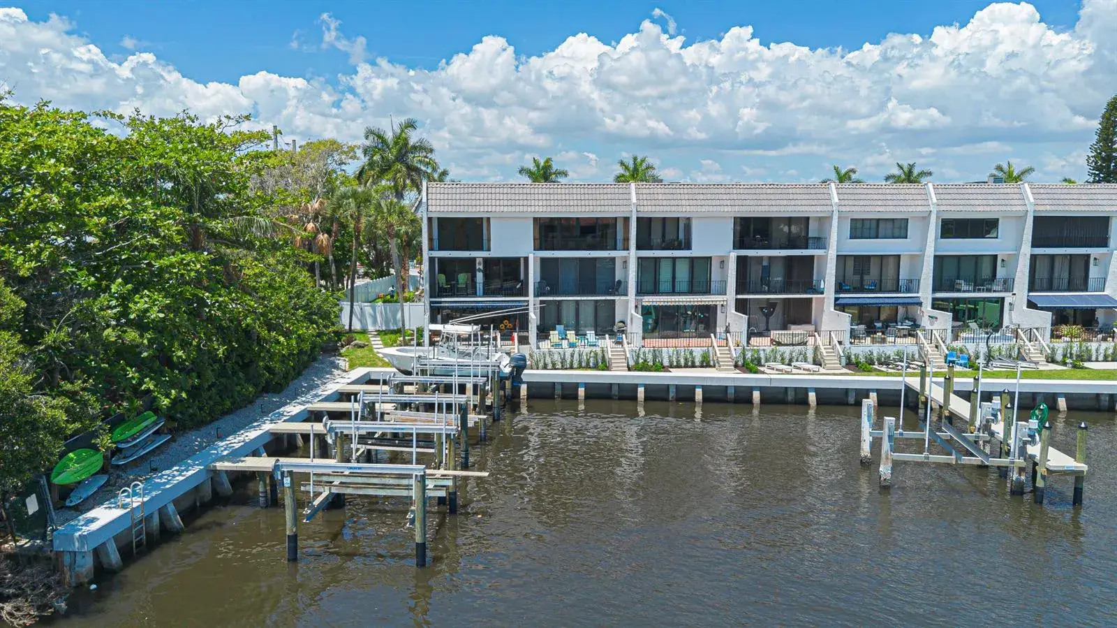 801 Palm Trail # 9, Delray Beach FL 33483