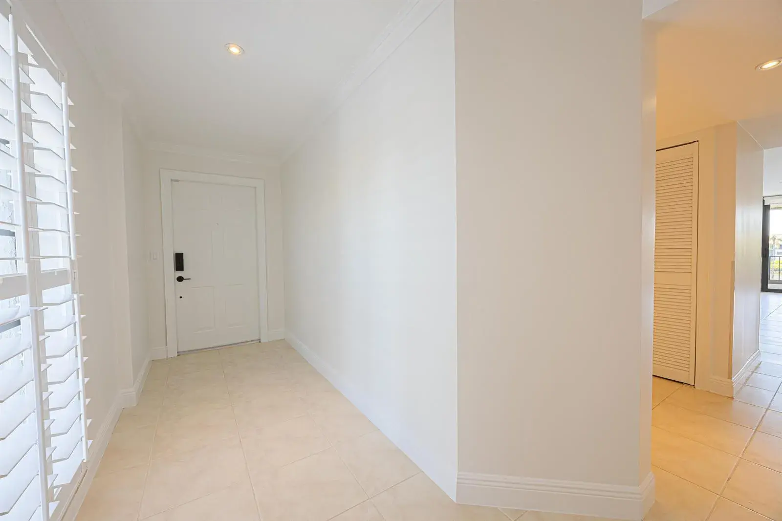 801 Palm Trail # 9, Delray Beach FL 33483