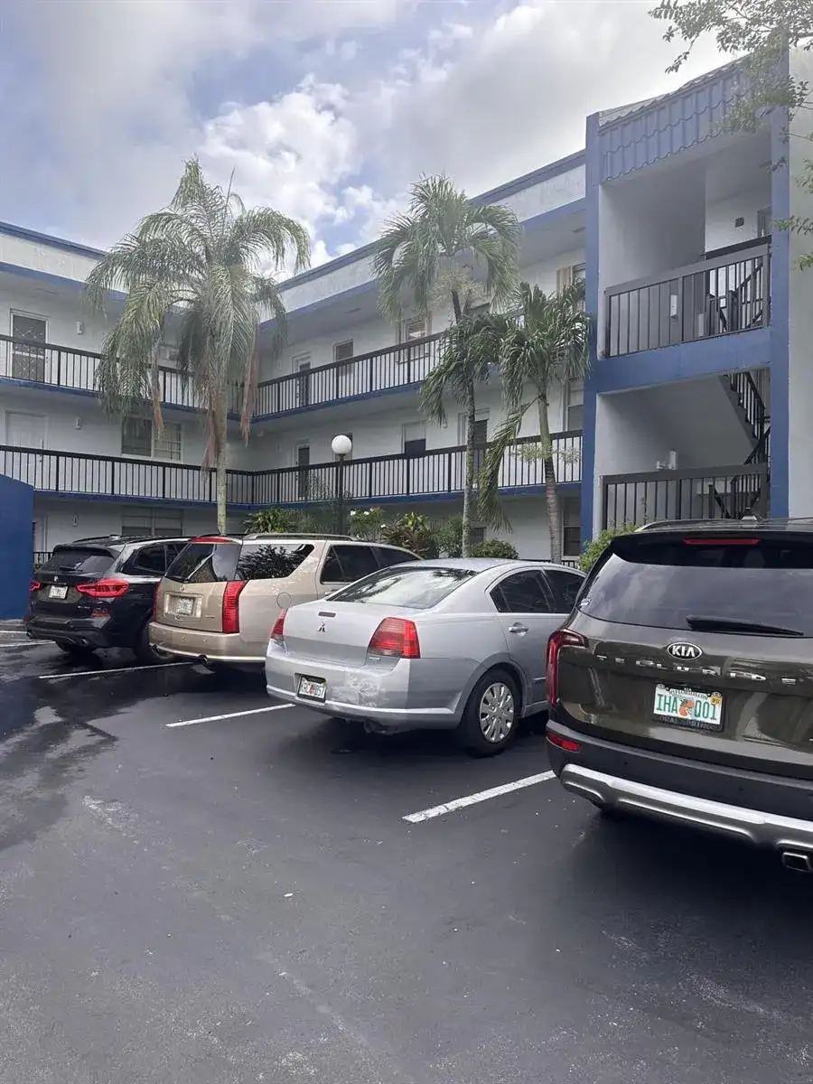 3090 Holiday Springs Boulevard # 310, Margate FL 33063 photo 3