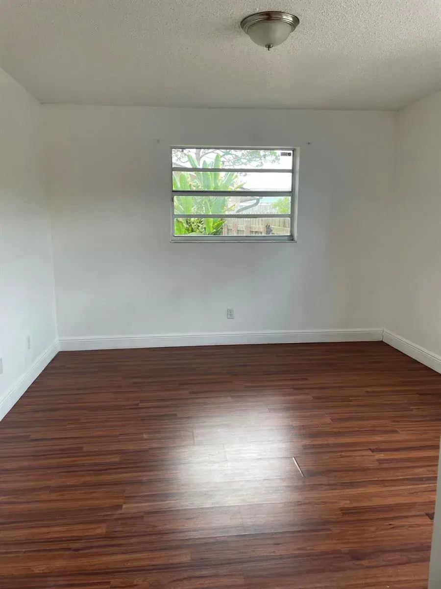 1990 SW 9th Street # 2, Fort Lauderdale FL 33312