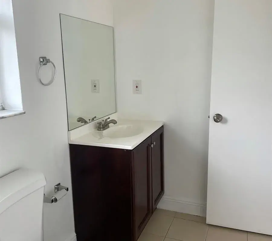 1990 SW 9th Street # 2, Fort Lauderdale FL 33312