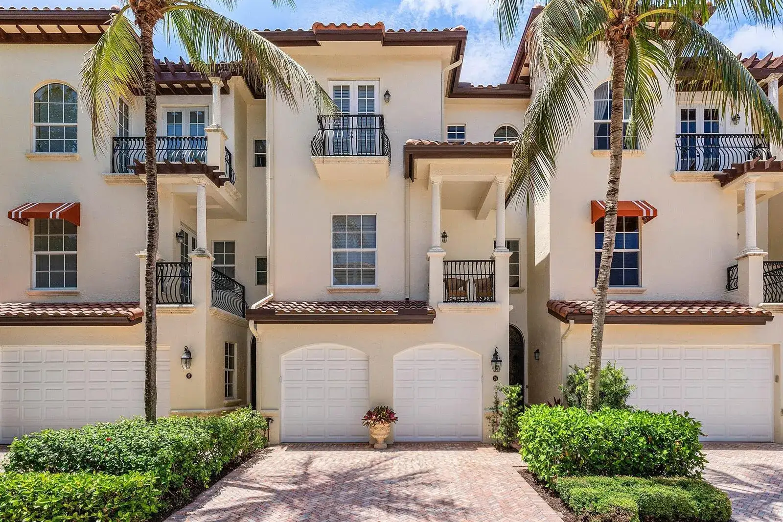 26 Marina Gardens Drive, Palm Beach Gardens FL 33410