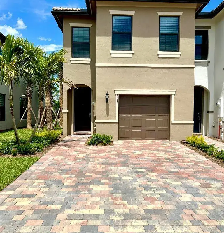 4845 Chantilly Road, Lake Worth FL 33467