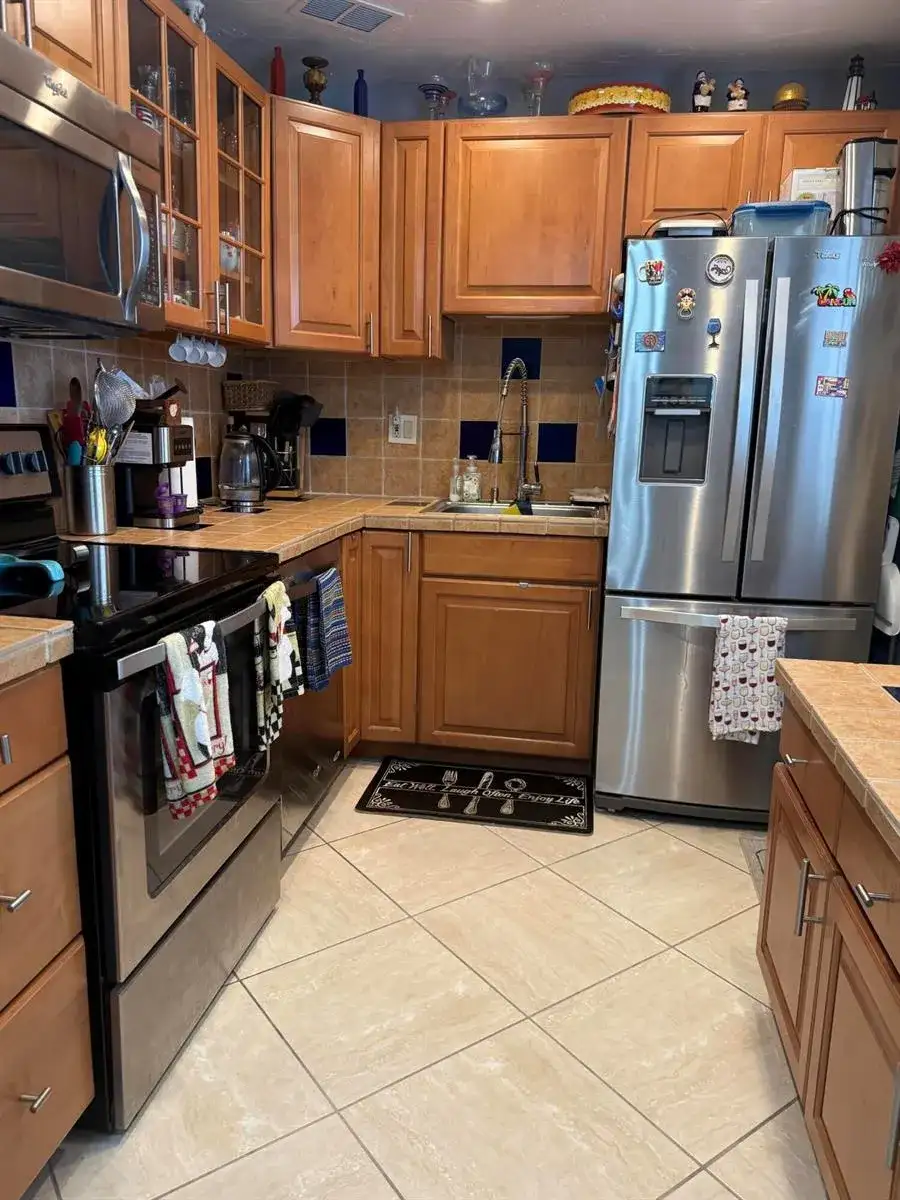 462 Normandy J, Delray Beach FL 33484 photo 4