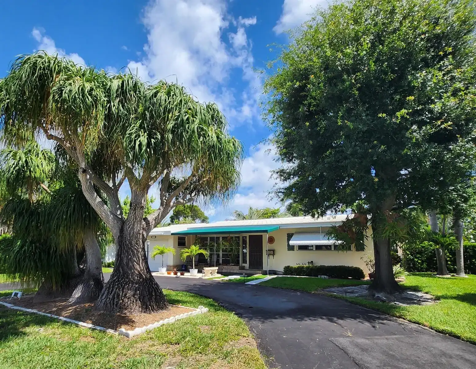 111 SE 7th Street, Pompano Beach FL 33060