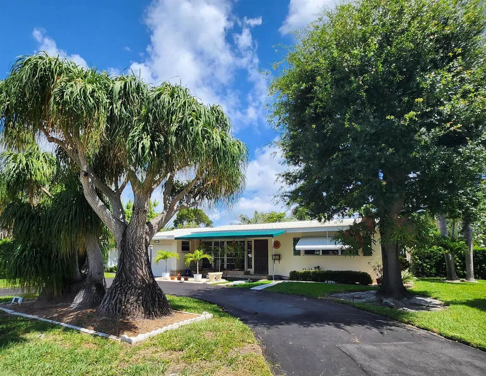 111 SE 7th Street, Pompano Beach FL 33060