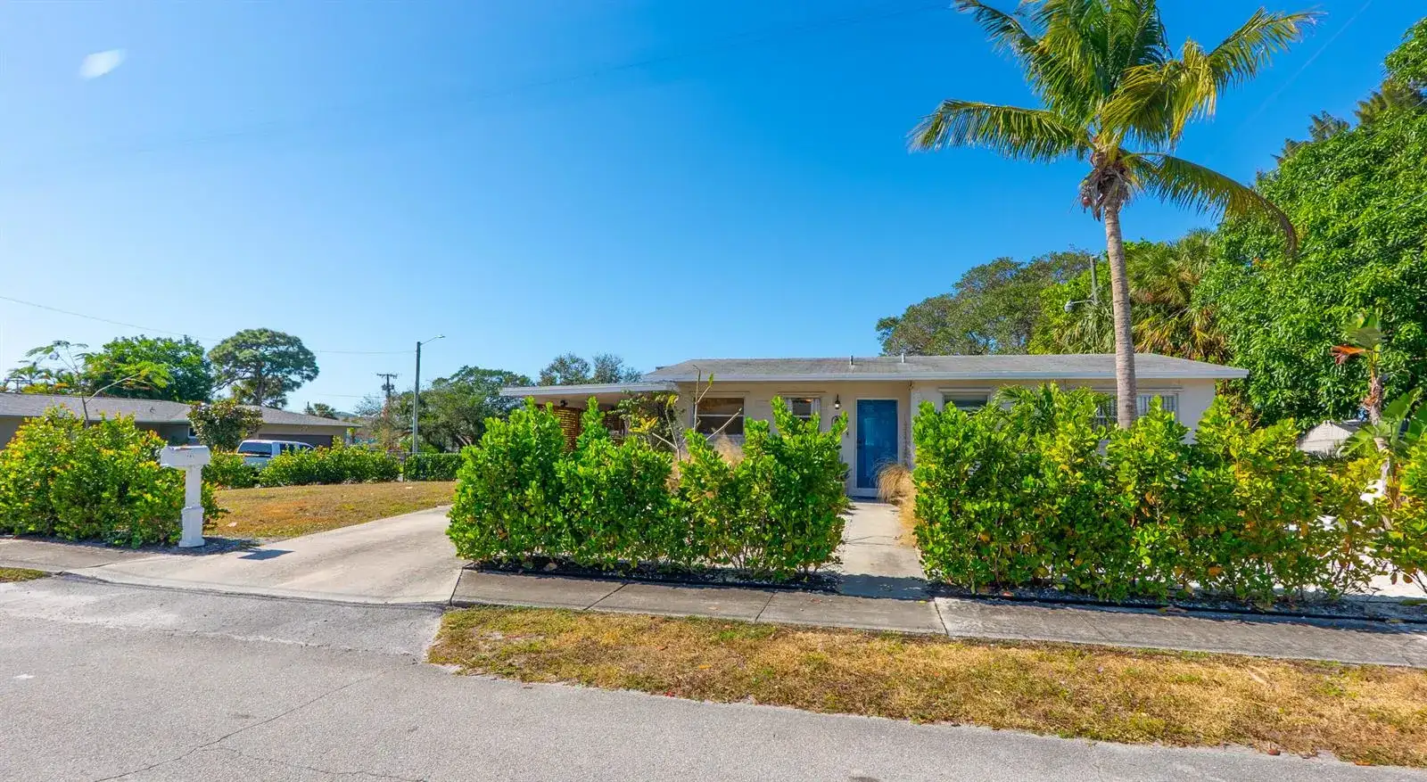 2401 Avenue Q, West Palm Beach FL 33404 photo 3