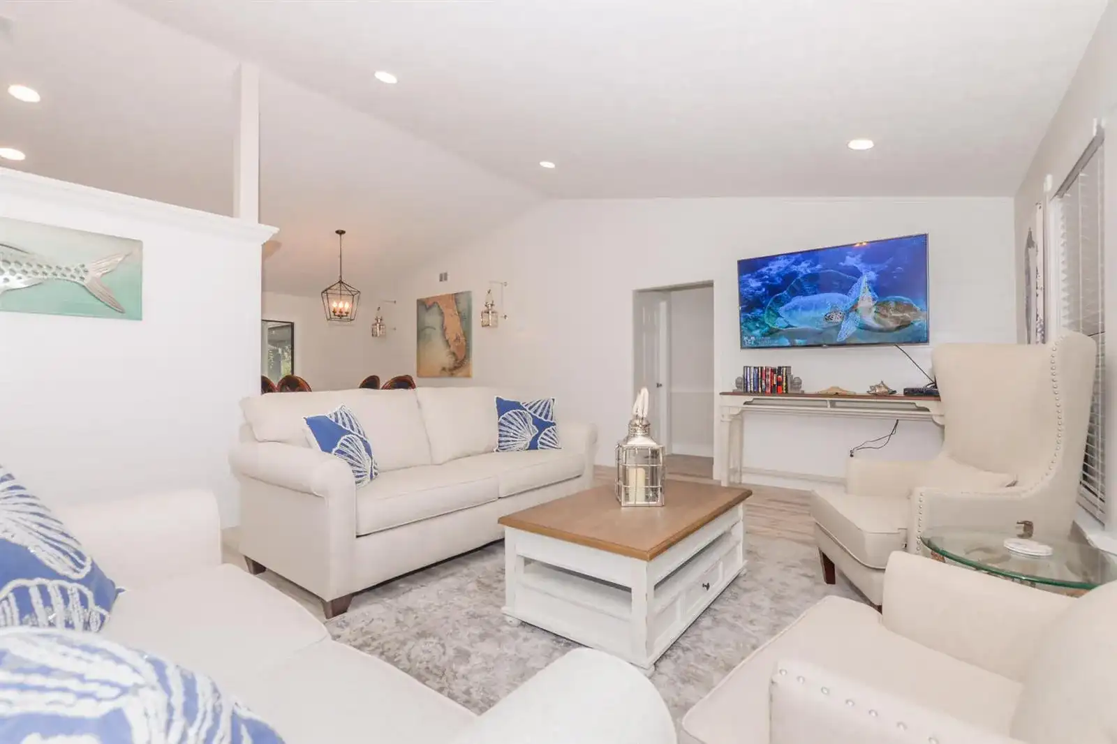 2411 NE Pinecrest Lakes Boulevard, Jensen Beach FL 34957